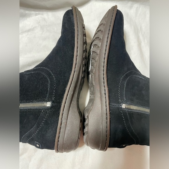 EUC UGG NEEVAH WOMEN BOOTS SUEDE BLACK US 8 - Picture 7 of 16